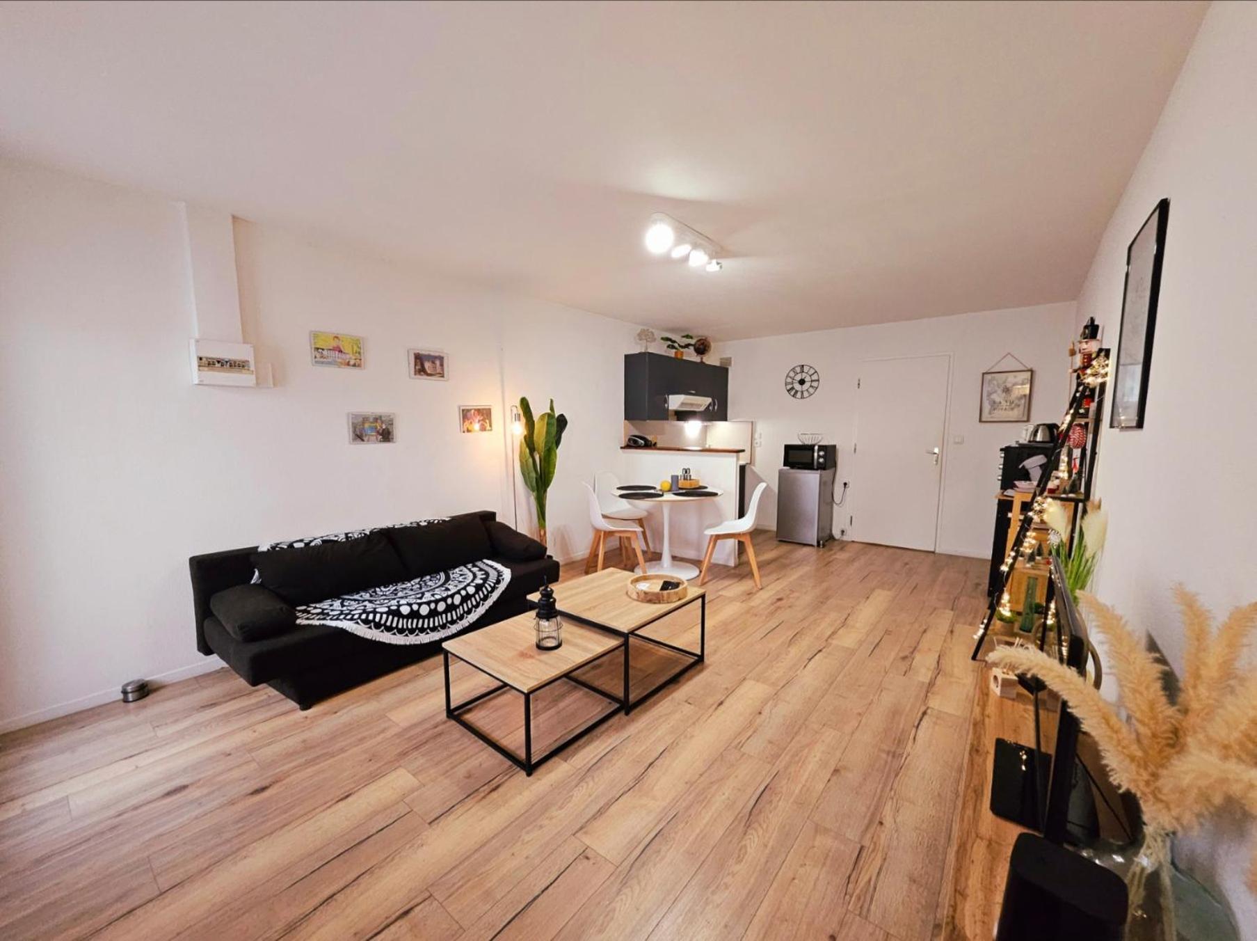 Appartement Cosy Proche Gare - Fibre Optique Et Parking Angoulême Eksteriør bilde