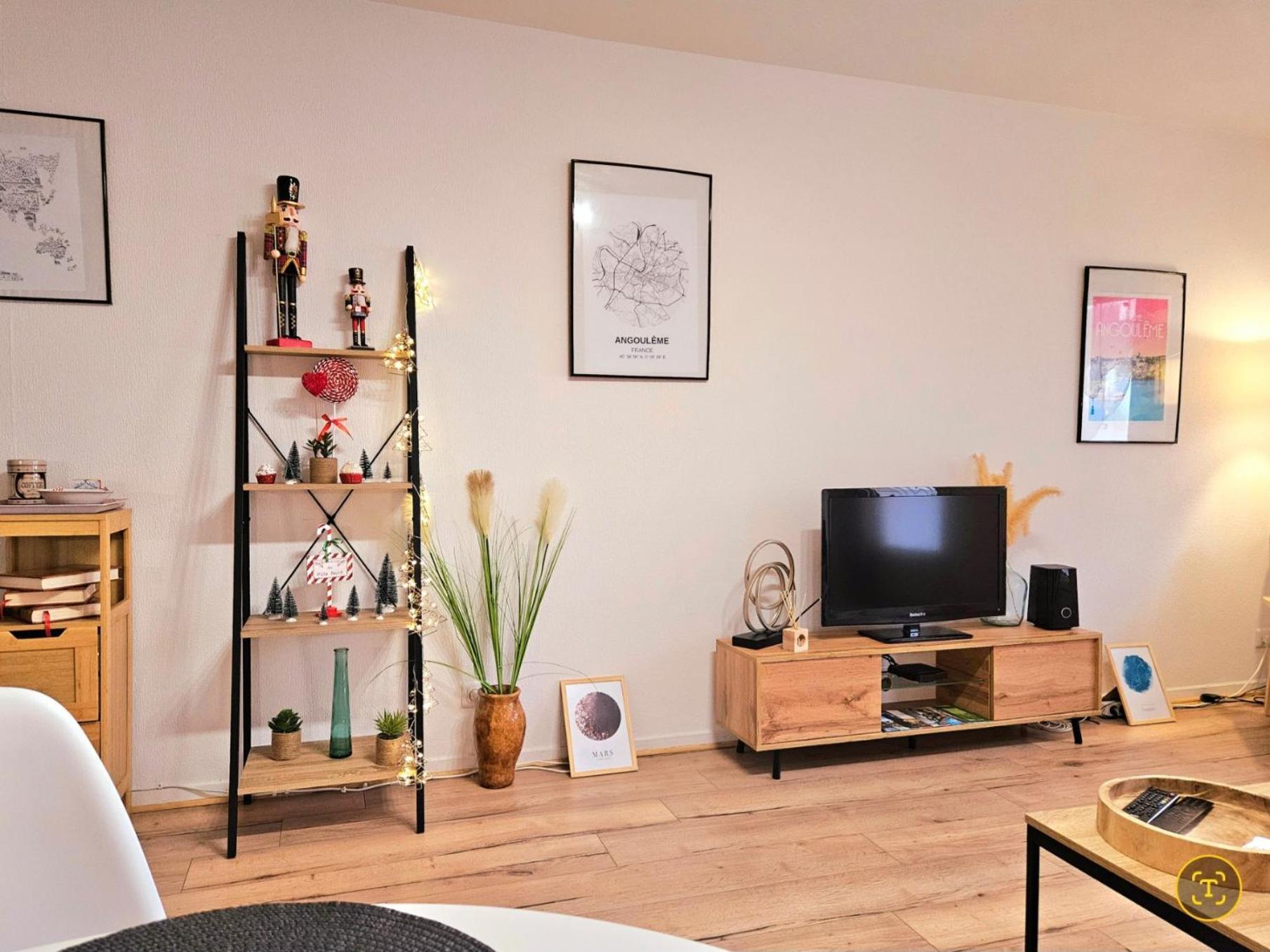Appartement Cosy Proche Gare - Fibre Optique Et Parking Angoulême Eksteriør bilde